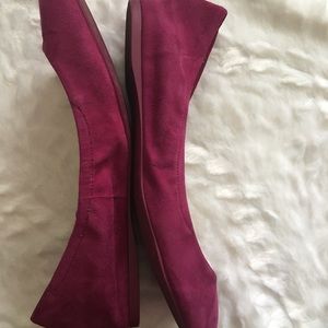 Nine West suede burgundy flats shoes